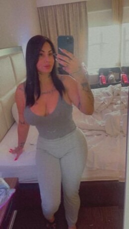 nikole-female-escorts-in-warwick-ri-305-481-4009-big-4