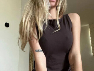 im-available-anytime-female-escorts-in-brampton-canada