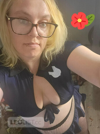 sexy-girl-michelle-available-female-escorts-in-moose-jaw-canada-big-0