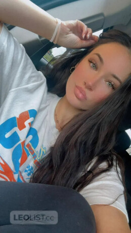 facetime-fun-is-cheap-with-good-content-female-escorts-in-hamilton-canada-big-1
