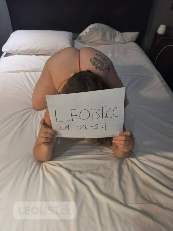 all-natural-chloe-female-escorts-in-montreal-canada-big-3