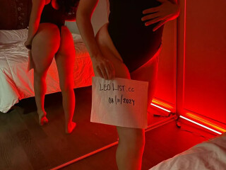 wet-horny-ready-to-go-female-escorts-in-vaughan-canada