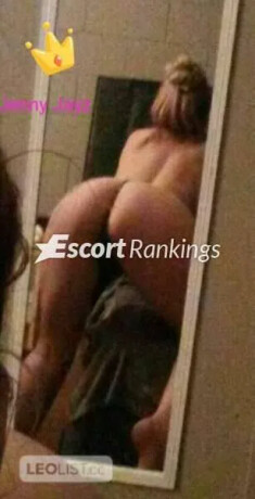 jennys-on-the-block-with-sisi-in-the-hat-tuesweds-female-escorts-in-swift-current-canada-big-4