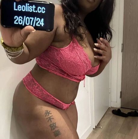 naughtyqueenoutcall-available-female-escorts-in-burlington-canada-1-613-209-9738-big-0