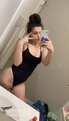 im-available-for-incall-or-out-call-and-online-service-female-escorts-in-regina-canada-big-3