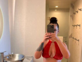 anna-beecham-female-escorts-in-fredericton-canada-7-054681230