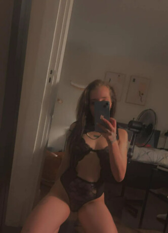 kammi-female-escorts-in-moncton-canada-90-27514351-big-2