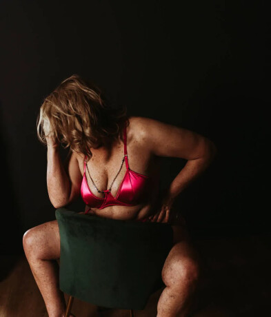 emma-female-escorts-in-montreal-canada-51-47-956411-big-0