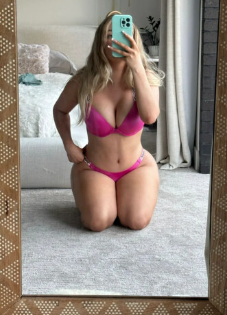 sarah-female-escorts-in-niagara-falls-canada-814-384-9449-big-0