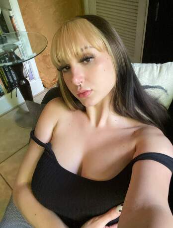 real-ready-nownaughty-funmy-place-or-your-female-escorts-in-nepean-canada-281-932-1175-big-0