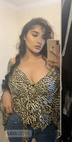 hot-indian-punjabi-girlyour-satisfaction-ismy-main-priority-female-escorts-in-halifax-canada-big-3