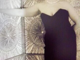 tina-female-escorts-in-toronto-canada