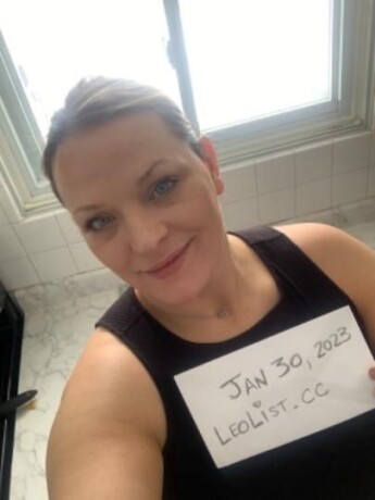 summer-female-escorts-in-ottawa-canada-1-613-697-1390-big-1