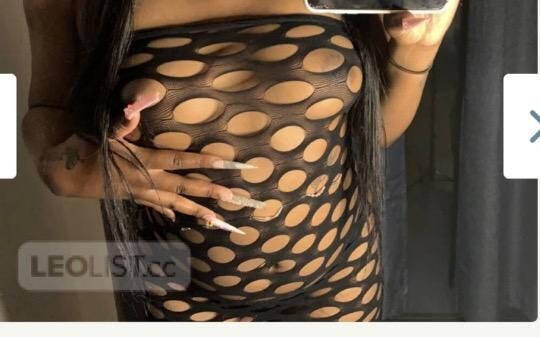 lily-female-escorts-in-toronto-canada-1-647-556-4876-big-3