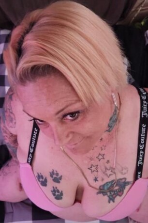 skylar-female-escorts-in-oshawa-canada-1-289-800-7801-big-4