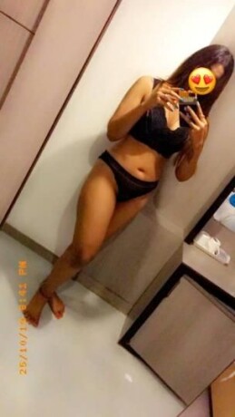 preeti-female-escorts-in-toronto-canada-1-437-788-6924-big-3