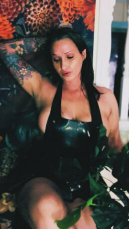 madam-rabbit-female-escorts-in-vancouver-canada-1-778-801-6679-big-0