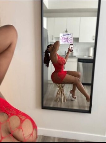 diamond-female-escorts-in-hamilton-canada-1-437-443-7280-big-1