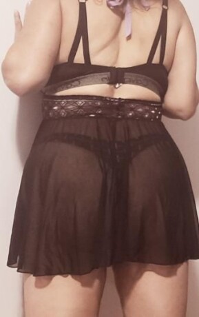 nicole-female-escorts-in-guelph-canada-1-647-247-8028-big-2