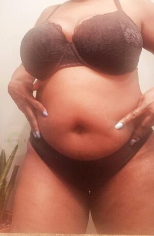 nubia-female-escorts-in-red-deer-canada-1-587-938-2285-big-3