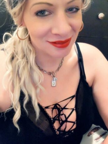 paris-female-escorts-in-niagara-falls-canada-1-289-257-1066-big-1