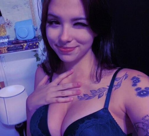 female-escorts-in-toronto-canada-1-705-990-3039-big-0