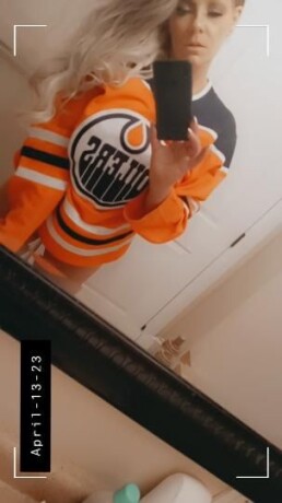 dee-female-escorts-in-edmonton-canada-1-587-404-2514-big-2