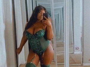ollie-female-escorts-in-las-vegas-nv