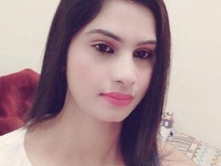 noor-pakistani-girl-female-escorts-in-abu-dhabi-united-arab-emirates