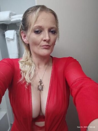 liz-female-escorts-in-hickory-nc-980-434-6361-big-0