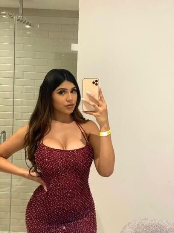 female-escorts-in-long-beach-ca-562-451-8127-big-4