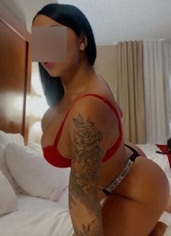 karla-mia-female-escorts-in-queens-ny-929-371-7979-big-0