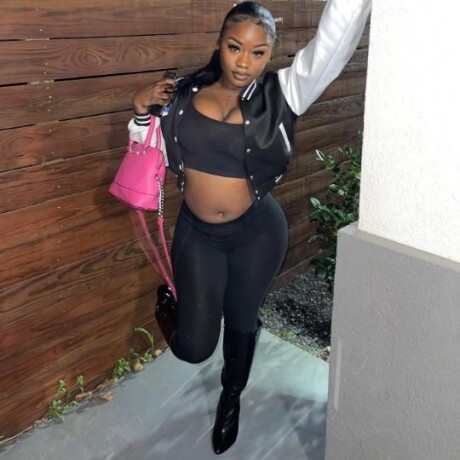 female-escorts-in-aberdeen-sd-605-983-7187-big-3