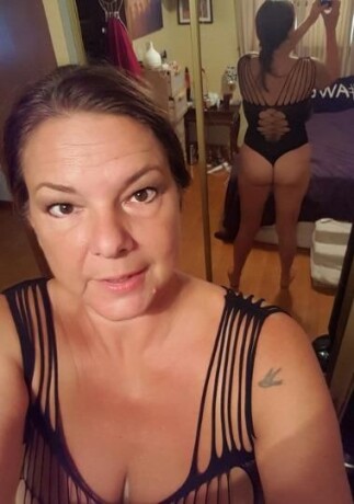 female-escorts-in-everett-wa-1-253-000-0031-big-2