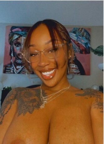 female-escorts-in-dallas-tx-512-572-2500-big-2