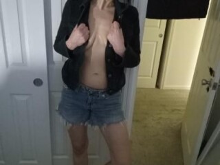 skyler-female-escorts-in-long-island-city-ny-516-744-7852