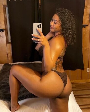 female-escorts-in-omaha-ne-308-687-3899-big-1
