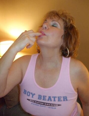 female-escorts-in-flint-mi-810-270-5104-big-3