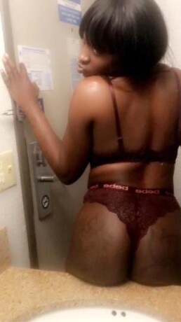chocolate-female-escorts-in-milwaukee-wi-414-666-1886-big-1