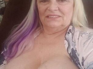 female-escorts-in-milwaukee-wi-414-376-7880