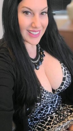female-escorts-in-virginia-beach-va-1-757-000-0000-big-4