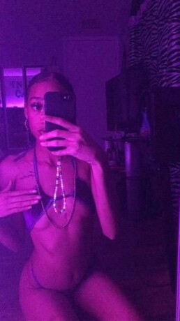 essence-female-escorts-in-seattle-wa-206-627-2237-big-0