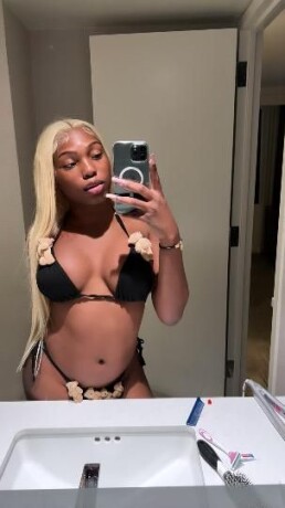 snap-marnedadoll1-shemale-escort-in-tulsa-ok-872-365-5898-big-1