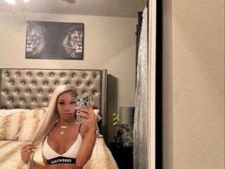 chyna-shemale-escort-in-milwaukee-wi-414-644-2806