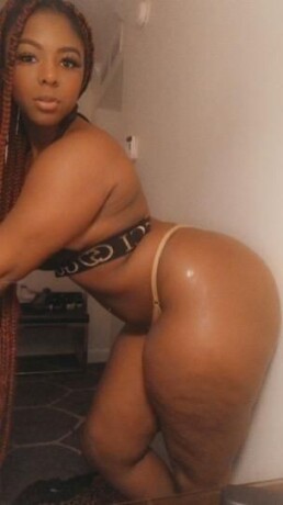 female-escorts-in-detroit-mi-313-603-4496-big-0