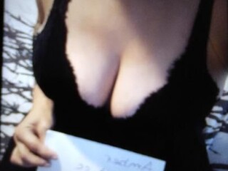 amber-female-escorts-in-edmonton-canada