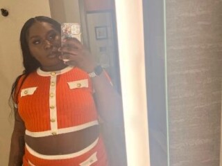 carmen-shemale-escort-in-des-moines-ia-515-723-6563