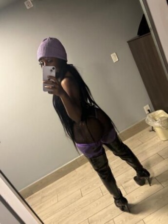 chocolate-female-escorts-in-brooklyn-ny-718-952-4484-big-1