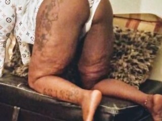 leigh-the-throat-goat-female-escorts-in-memphis-tn-901-617-6132