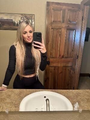 female-escorts-in-chesapeake-va-804-492-1470-big-3